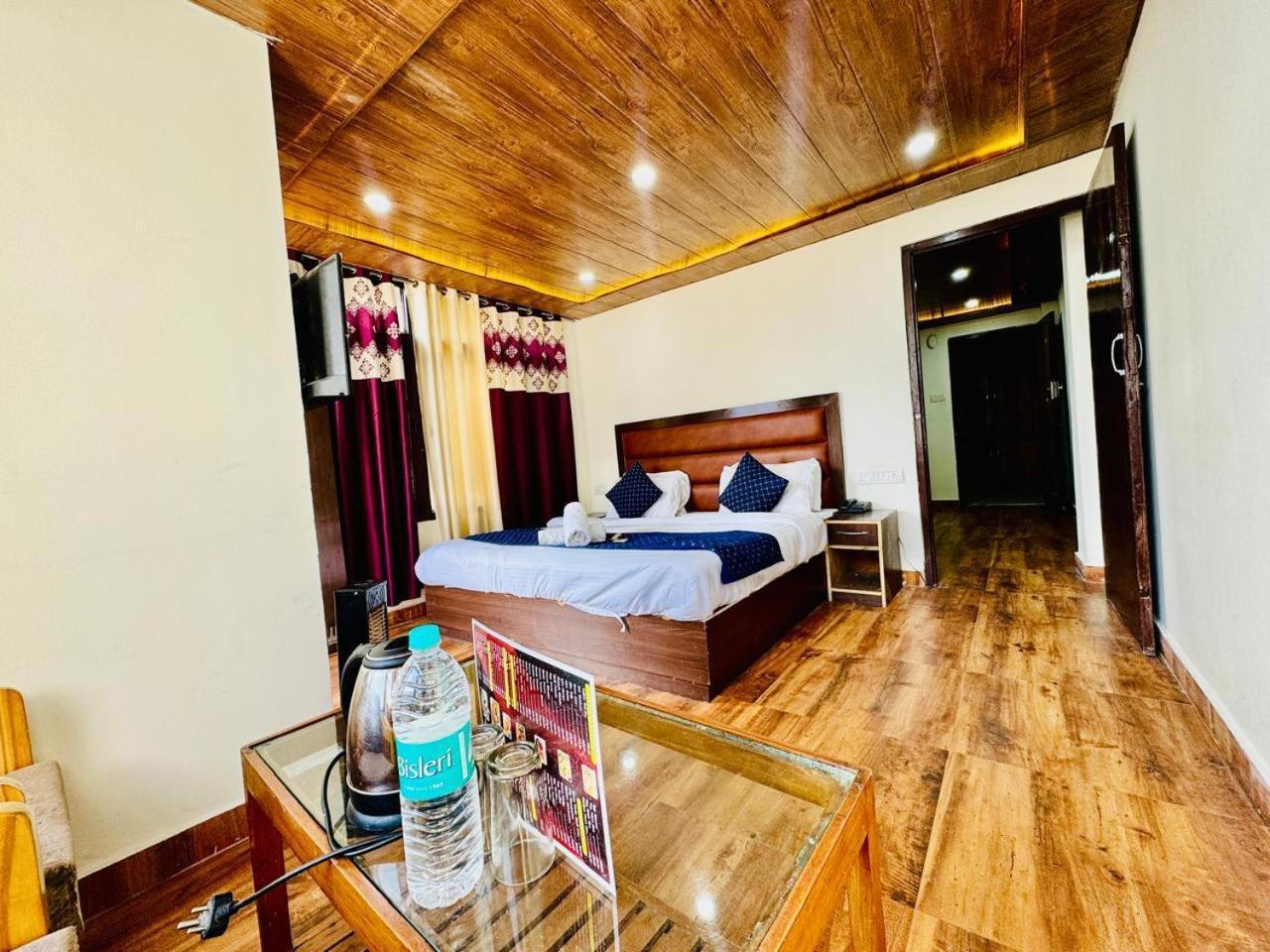 Royal Majestic View Point Lodge Manāli Buitenkant foto