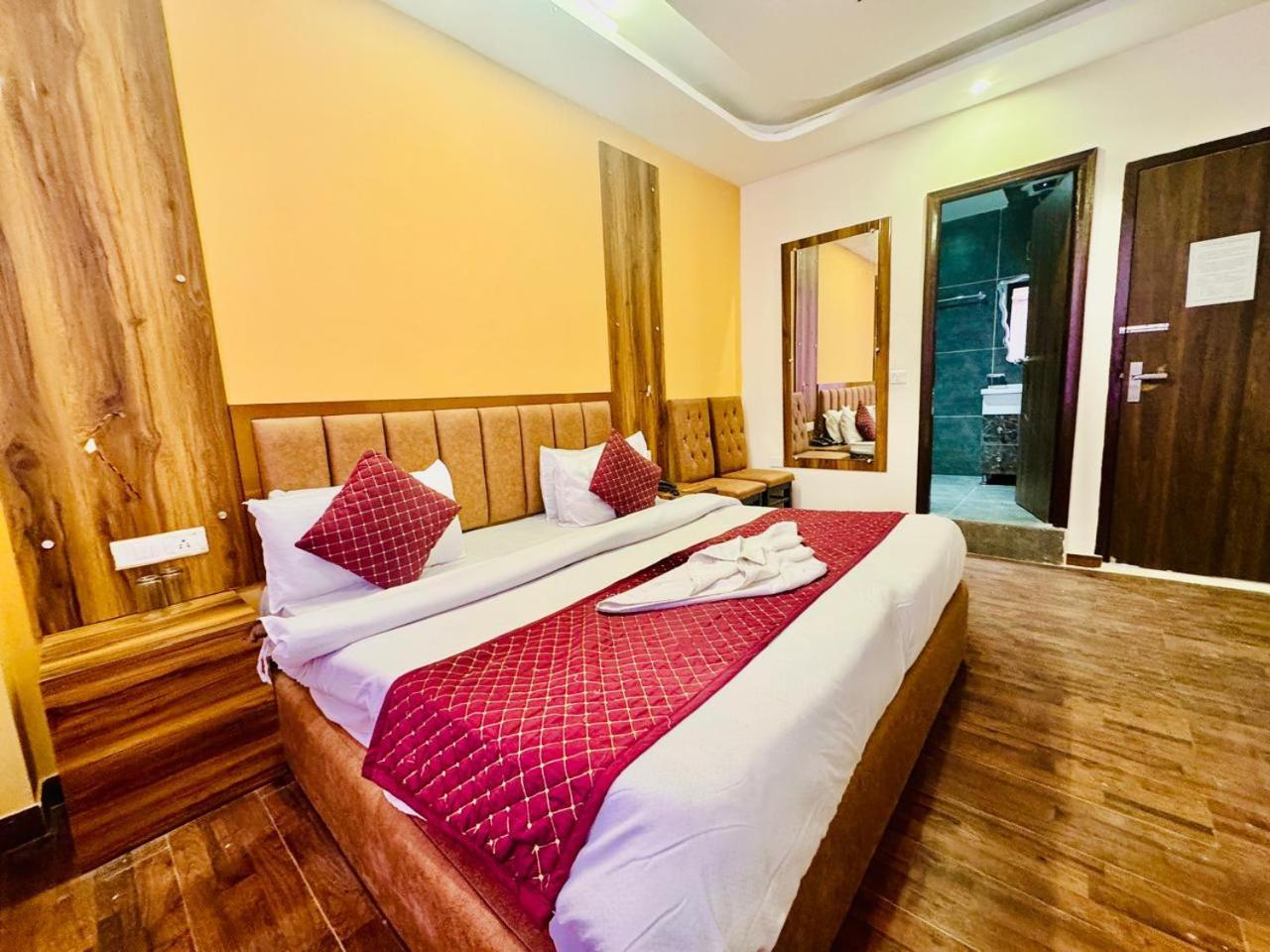 Royal Majestic View Point Lodge Manāli Buitenkant foto