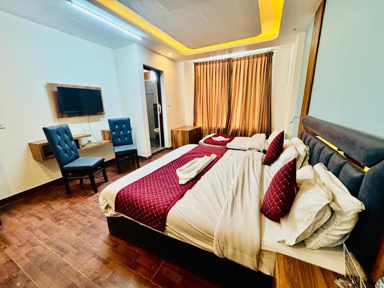 Royal Majestic View Point Lodge Manāli Buitenkant foto